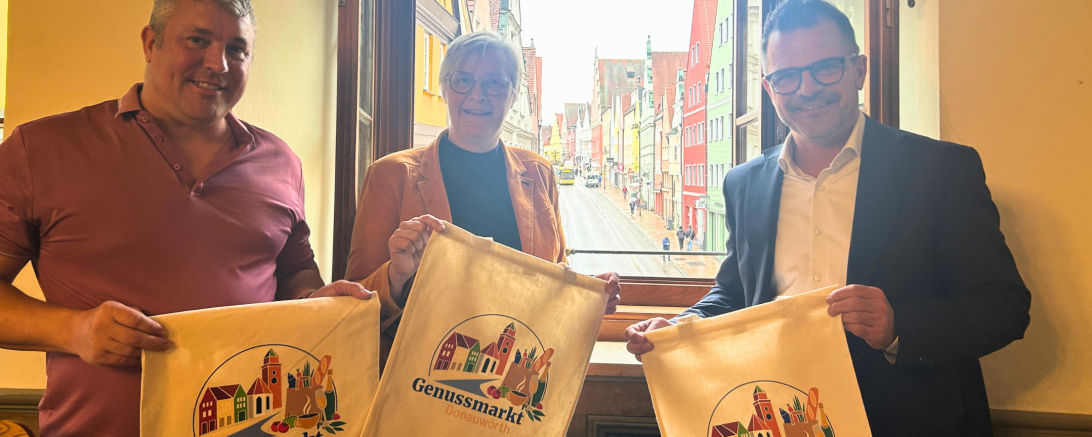 Das Bild zeigt von links: Ingo Jonson, Christiane Kickum und Jürgen Sorré. 