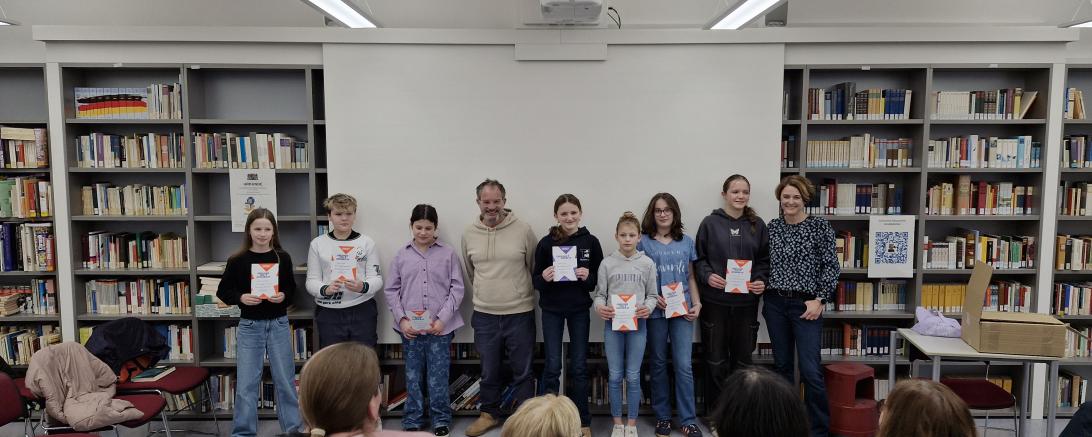 Marlene Ruf vom THG Nördlingen hat beim Kreisentscheid des Vorlesewettbewerbs gewonnen.
