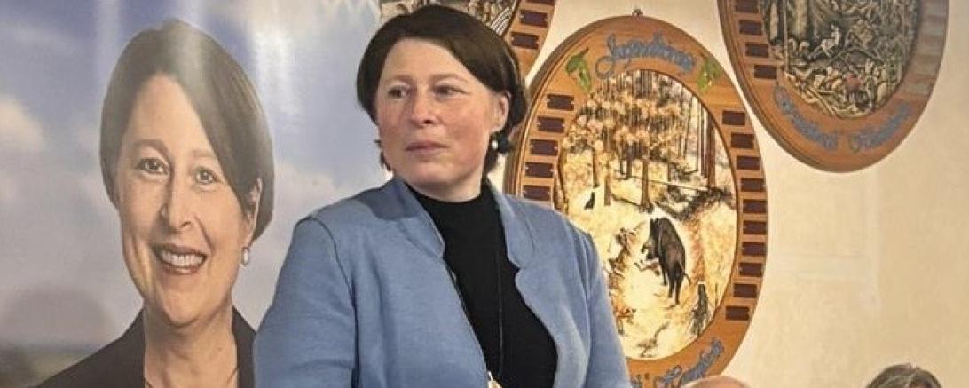 Claudia Marb tritt bei der Kommunalwahl 2026 als Nachfolgerin von Landrat Stefan Rößle an.