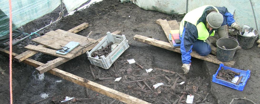 Das Massengrab auf dem Schlachtfeld von Alerheim wurde 2008 entdeckt und danach archäologisch erkundet.