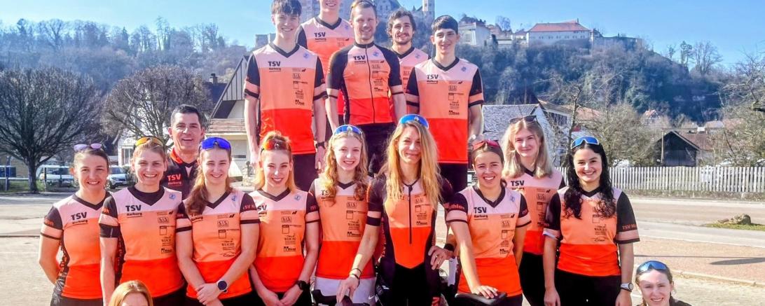 Präsentation der Triathlon Liga Teams des TSV Harburg.