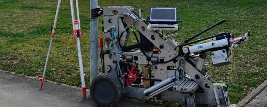 Standsicherheitsprüfung der Straßenbeleuchtungsmasten und Lichtsignalanlagen