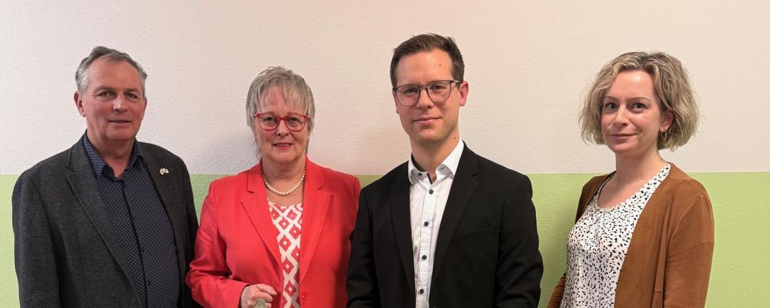 Freuen sich über die Perspektive für das Kinderhaus Donauwörth, von links: Dieter Egger (Vorstandsvorsitzender, AWO Schwaben), Brigitte Protschka (Präsidentin, AWO Schwaben), Frederik Hintermayr (stellvertretener Vorsitzender, AWO Kreisverband Donau-Ries) und Sandra Ferner (stellvertretende Vorsitzende, AWO Kreisverband Donau-Ries).