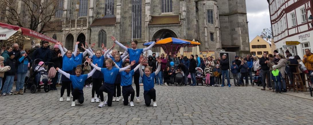 Tanzauftritt auf dem Nördlinger Frühjahrsmarkt