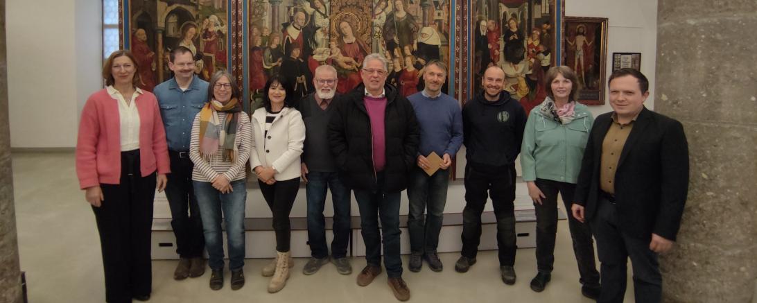 Von links: Zweite Bürgermeisterin Rita Ortler, Andreas Trümper, Christine Schüle, Roswitha Feil, Jörg Mayer-Karstadt, Dr. Rainer Merz, Michael Eßmann, Markus Steinhöfer, Helga Eger-Geiger und Daniel Wizinger (Leiter Sachgebiet Tourismus und Veranstaltungen). 