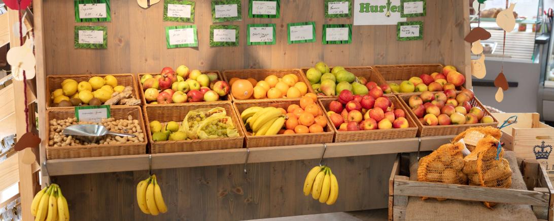  Obstsortiment im Dorfladen Alerheim