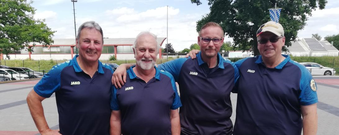 Von links nach rechts: Leonhard Kempter, Wolfgang Rösch, Stefan Karg und Gerald Zajitschek