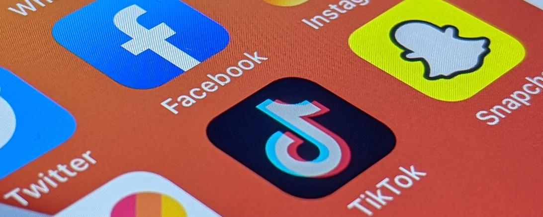 Social Media Apps auf einem Smartphone