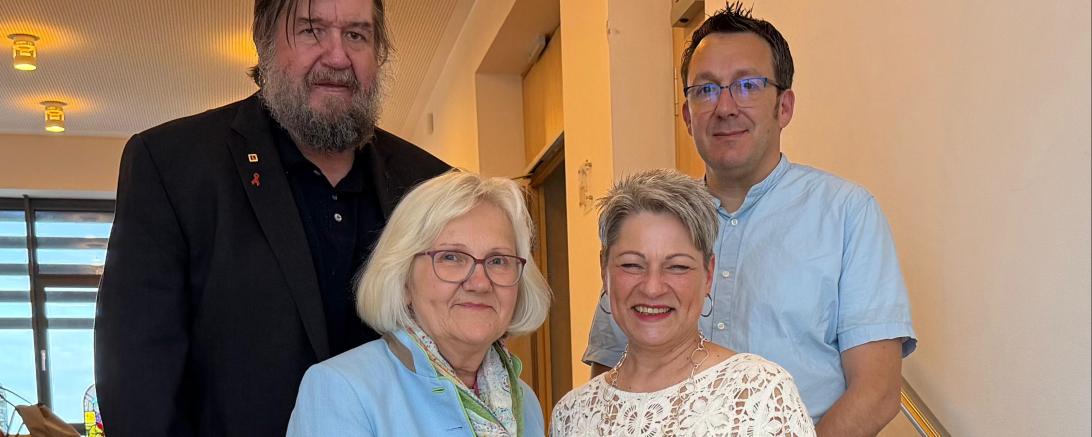 Auf dem Bild zu sehen (von links): Konrad Häfele (Vorsitzender des Caritasrates), Doris Ritter (Vorsitzende), Birgit Rößle (stellvertretende Vorsitzende) und Branko Schäpers (Geschäftsführer). 