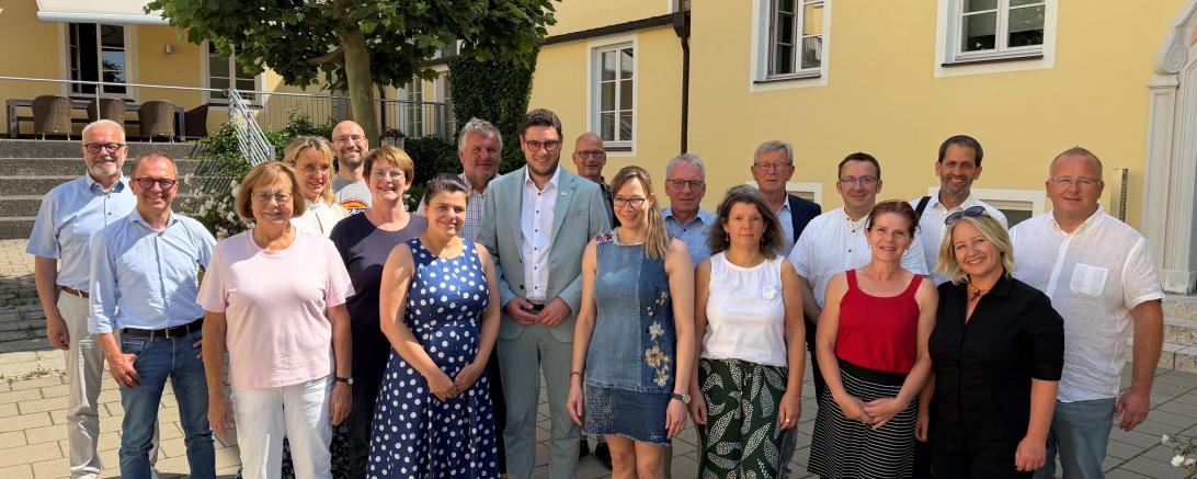 Die Mitglieder des ASFBIK und Landrat Michael Dinkelmeier in Schweinspoint