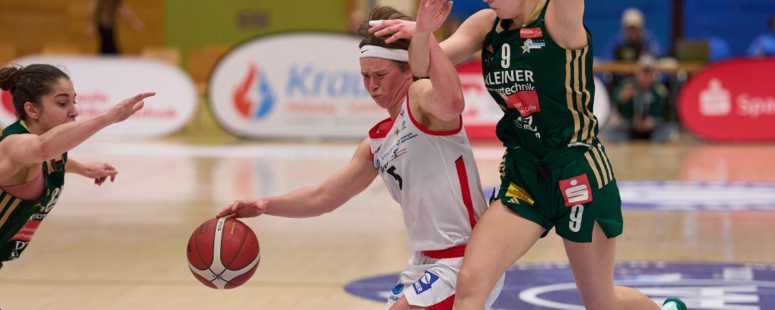 Das könnte schon in der Vorbereitung wieder passieren: Pauline Maier im Angels-Trikot gegen den deutschen Meister Keltern.