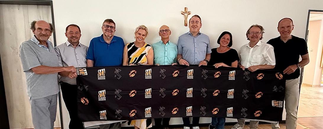 v.l.n.r.: Paul Iacob, Andreas Haug, Horst Altmann, Michaela Grün, Manfred Hahn, Stefan Münchmeyer, Julia Riedle, Armin Neudert, Thomas Pihusch
