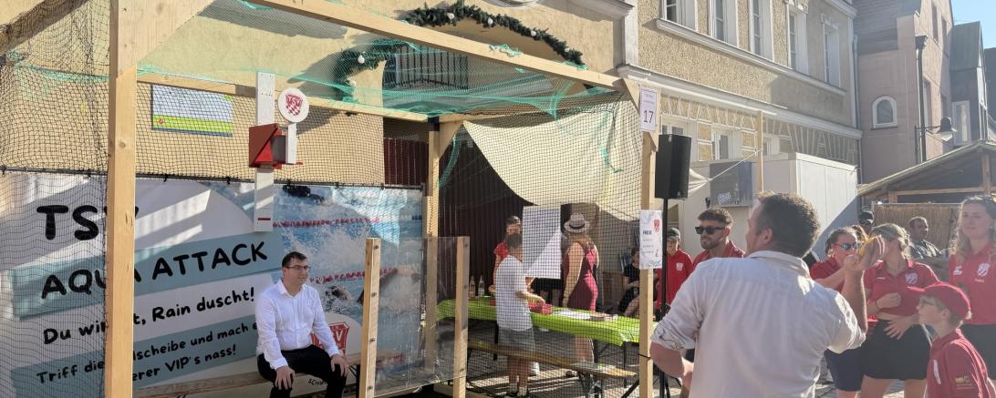 Ein besonderer Publikumsmagnet war in diesem Jahr die Dunk Challenge des TSV Rain. 