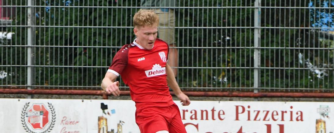 Timo Zausinger im Zweikampf