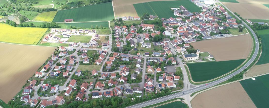 Vergabe eines Kettenhaus-Bauplatzes im Neubaugebiet „Westlich des Johanniterschlosses“ in Kleinerdlingen.