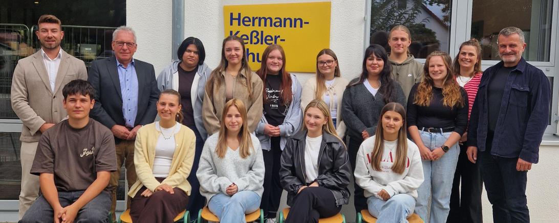 Start in das neue Schuljahr für FSJler und Auszubildende an der Hermann-Keßler-Schule in Möttingen