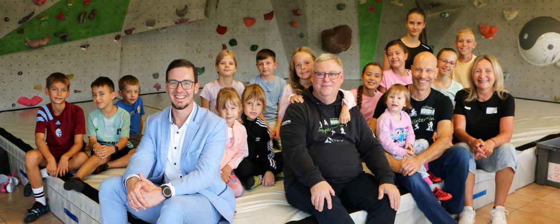 DAV Nördlingen finanziert Boulder-Matten mit VR-Crowdfunding