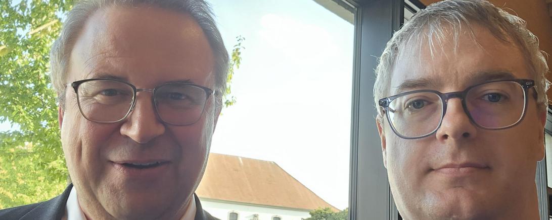 Pfarrer Funk (l.) und Elmar Glöckner