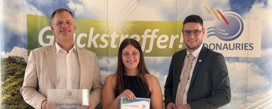 V.l.n.r.: Wolfgang Dittrich, Franziska-Jasmin Ballack, Landrat Michael Dinkelmeier
