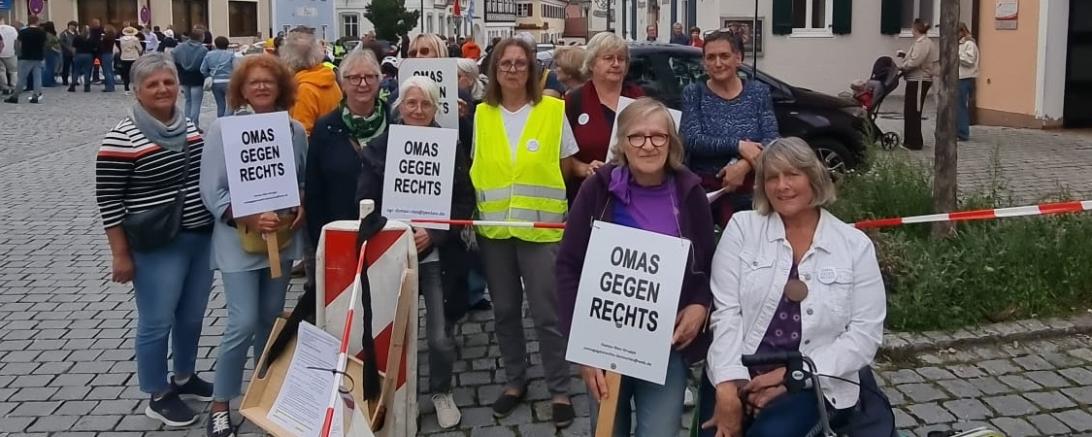 Omas gegen Rechts