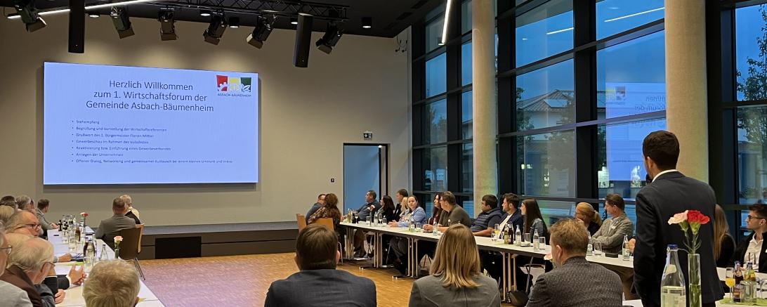 Beim Wirtschaftsforum in Asbach-Bäumenheim waren rund 50 Unternehmer anwesend. 