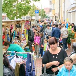 Flohmarkt in der Bahnhofsstraße