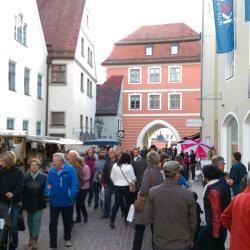 Das Bild zeigt den Donauwörther Herbst- und Regionalmarkt 