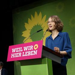 Eva Lettenbauer am Rednerpult