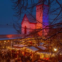Das Bild zeigt den Oettinger Christkindlesmarkt