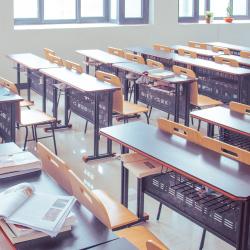 Schule Klassenzimmer Lernen