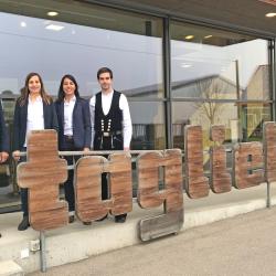 Auf dem Bild zu sehen (von links): Erwin, Franziska, Christine und Stefan Taglieber – die neue Geschäftsführung bei Taglieber Holzbau in Oettingen