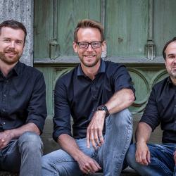 Auf dem Bild zu sehen das H2F.Trio.