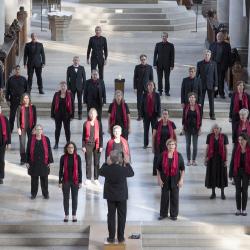 Auf dem Bild sieht man den Kammerchor St. Georg
