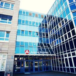 Das Bild zeigt das Gebäude der Agentur für Arbeit.