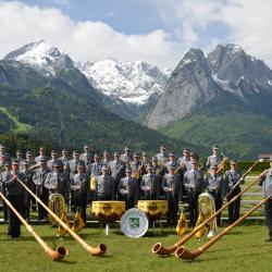 Das Gebirgsmusikkorps der Bundeswehr aus Garmisch-Partenkirchen.