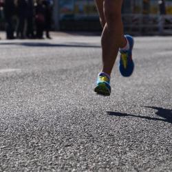 Das Bild zeigt einen Marathon.