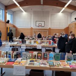 Viel Stoff zum Lesen Schmökern gibt es beim Blossenauer Bücherbasar.