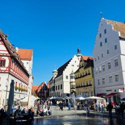 Wasserspiel am Marktplatz in Nördlingen