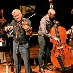 Am 19. März 2023 findet im kurfürstlichen Schloss in Rain das erste Konzert der diesjährigen Reihe Jazz in Rain-Kultur statt. 