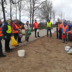 Müllsammelaktion zum Earth Day 2023.