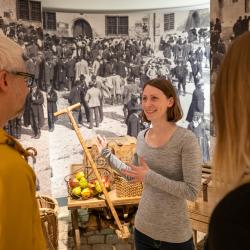 Führung durch die Dauerausstellung.