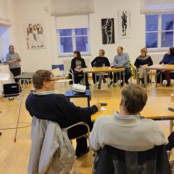 Treffen der Digitallotsen in der Stadtbibliothek