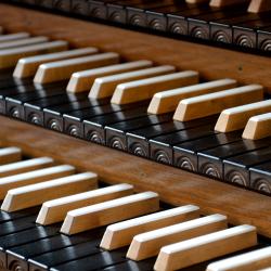 Das Symbolbild einer Orgel.