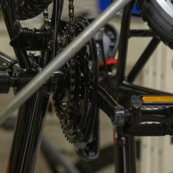 Wer sein Fahrrad aus dem Winterschlaf holen will, sollte dieses vorher überprüfen.
