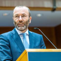 Der Europaabgeordnete Manfred Weber kommt nach Nördlingen.