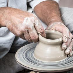 Das Bild zeigt den Kunst- und Kreativmarkt in Nördlingen