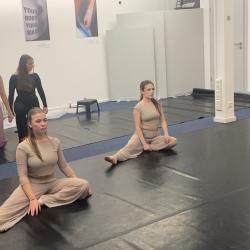 Dance-Company bereitet sich vor auf ihre Choreografie 