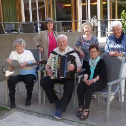 Senioren veranstalten Musik und Bewegungstag