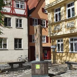 Maria Holl Brunnen 