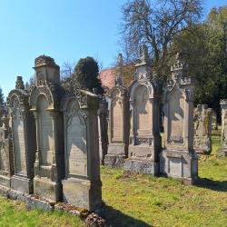 Jüdischer Friedhof in Oettingen. 